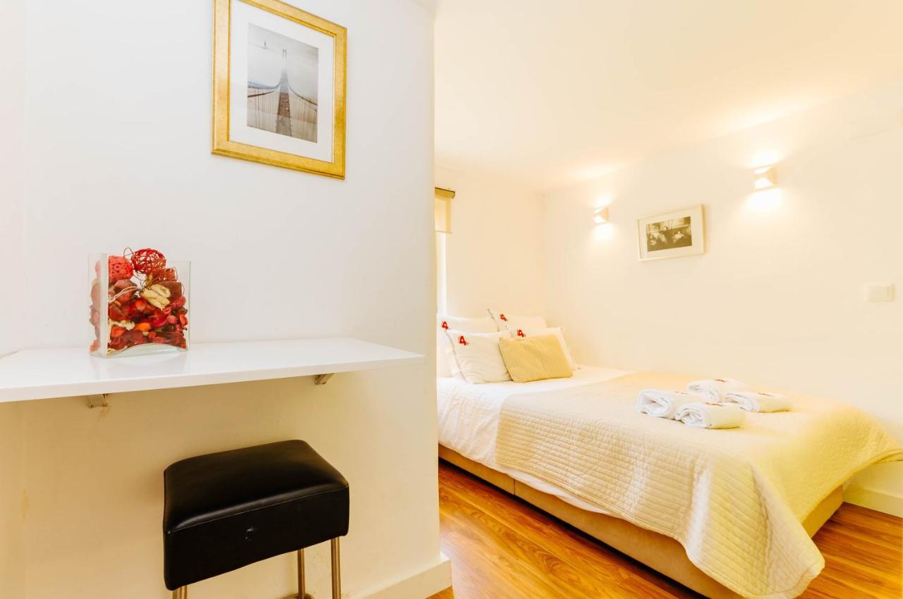 Rent4Rest Bairro Alto Charming 1Bd Apartment Lisbon Exterior photo